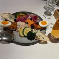 24/7 restaurant - 