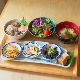 奈良 オモテナシ食堂_2