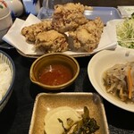 和久 - チリソースは辛さはあまりありません