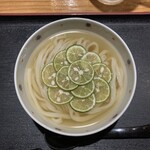 釜喜利うどん - すだちうどん　小サイズで充分