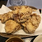 和久 - 唐揚げは大きいです、一口では無理