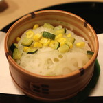 桜田 - 蓮根と玉蜀黍とズッキーニの飯蒸し　(2014/06)