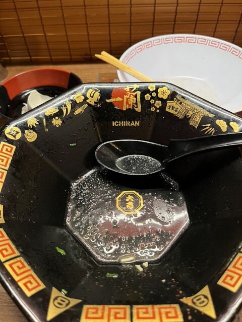 一蘭 浅草六区店 - 浅草（つくばEXP）/ラーメン | 食べログ