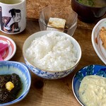 朝日屋 - ごはんお代わり可