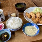 朝日屋 - カキフライ定食1200円