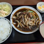 白龍ラーメン - レバニラ定食　850円