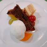 Chouette - 主廚特製甜點拼盤