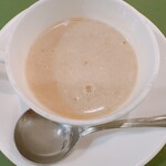 ブラッスリーシュエット - 本日の野菜のクリームスープ