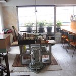 カフェ コルリ - かわいらしい店内