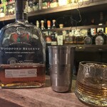 プレミアムショットバーコマチ - WOODFORD RESERVE 阪神タイガースボトルやん笑