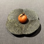 茶禅華 - 苺は奈良産ほとか　クローブ　中華の一品です