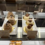 ザ・ペニンシュラ ブティック&カフェ - モンブランも美味しそうで、迷いました、、、