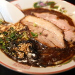 弘明寺丿貫 - もちもちマー油豚骨ラーメン