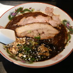 弘明寺丿貫 - もちもちマー油豚骨ラーメン1050円