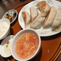 銀座ブルーリリー ステーキ＆チャイニーズレストラン - 