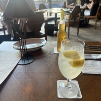 The lounge on the water - 