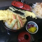 Yuushokushunsai Nakayoshi - 限定！淡路産玉ねとアナゴの天丼