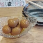 大衆酒場ネオ万歳 - どんぐり（うずらのたまごです）