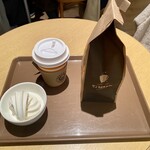 サンマルクカフェ - 配膳トレー2（ソフトクリーム、ブレンド、チョコクロ）