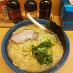無邪気 - ラーメン(太麺・大盛)850円(2025年2月14日)