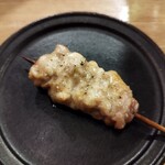 バードスペース三鷹 - セセリ。弾力あるのに柔らかくてうまし！焼き加減がいいねぇ♥