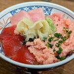 磯丸水産 - まぐろ三色丼