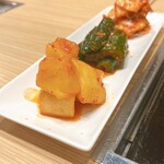 焼肉乃 富士吉 - キムチ盛り
