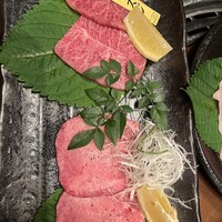 松阪牛炭火焼肉 東海亭 - 