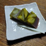 虎屋ういろ - 『伊勢茶栗ういろ』　800円