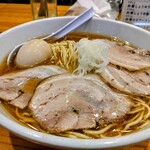 ラーメン鈴蘭 - 鈴蘭しょうゆラーメン大盛￥1,100