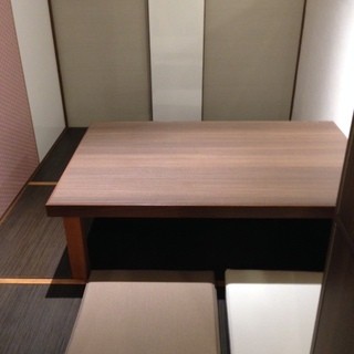 個室はご家族や大切な方と…ゆったりとくつろげる空間です。