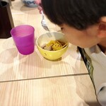 拉麺大公 - ガツガツ食べる我が子