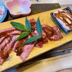 炭火焼肉 丸勢 - 鶏肉だったり、豚肉だったり、牛肉だったり