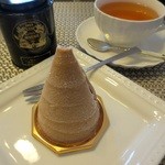 ピエールプレシュウズ 長久手店 - 人気No1のモンブラン　マリアージュフレールの紅茶とともに