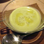 ビランチャ - Aコース2200円・スナップえんどう豆の冷製スープ