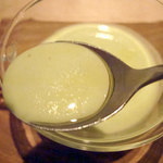 ビランチャ - Aコース2200円・スナップえんどう豆の冷製スープ