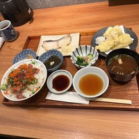 魚とおばんざい 泉士 - 