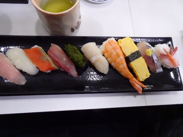 特急寿し - 米沢（寿司）の写真