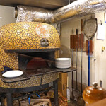 リストランテ ピッツェリア ジャンカルロ トウキョウ - イタリアから来たピッツァ窯