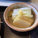 とんかつよしえ - 最強のお新香アップ