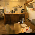 わ楽 - 店内一部　広角