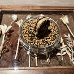 ラチュレ - アミューズは一口サイズでアートの様