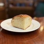 ル ヴェール フレ - ・自家製ポテトパン