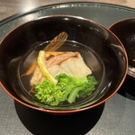 菅井 - 3番目の量、クエのお吸い物