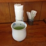 御食事処 朱鷺 - まずはお茶から