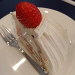 不二家 数寄屋橋店 - 苺ショートケーキ
