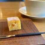 INTERSECT BY LEXUS - 