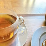 CAFE 389 - 이 좁은 손잡이가 너무 뜨거워서 들고 마실 수가 없네요~~⤴︎⤴︎