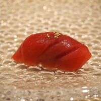 北新地 すし通 - 漬けマグロ
