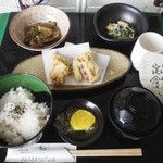 すえひろ - 日替わり定食